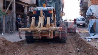 رفع كفاءة وتمهيد طرق المدينة الصناعية بعاصمة كفر الشيخ 