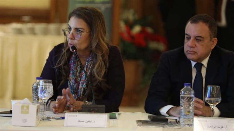 د. نيفين مسعد