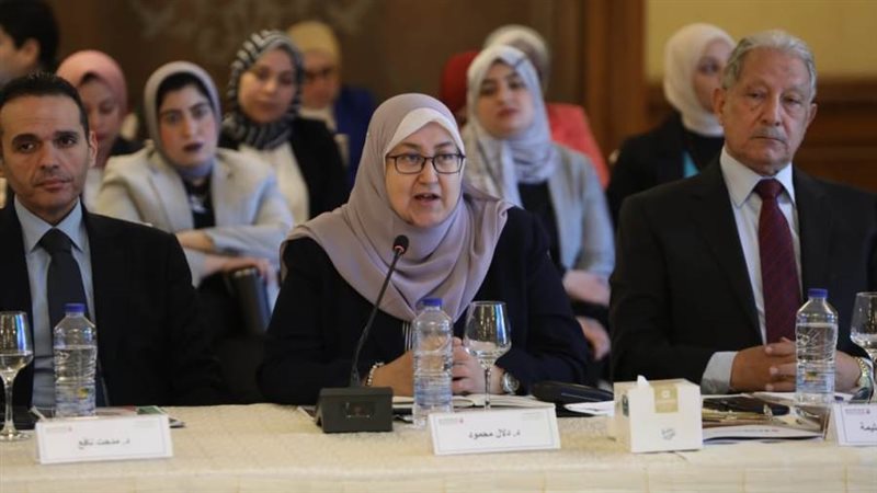 الدكتورة دلال محمود