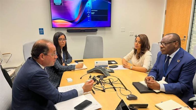 خلال اللقاء