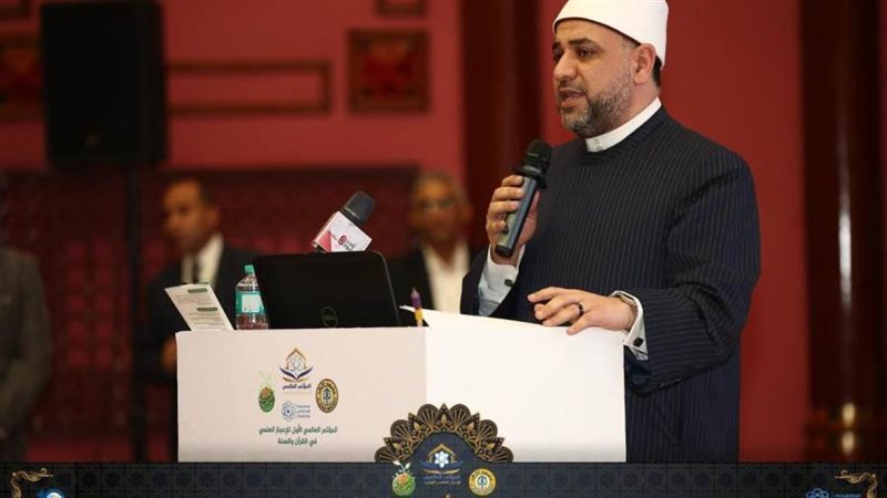 د ايمن ابوعمر نائبا