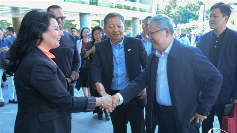 وفد صيني رفيع المستوى