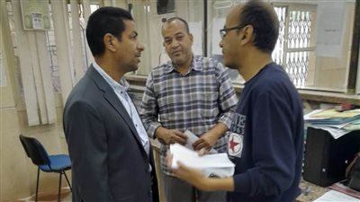 رئيس مركز ديروط يتابع العمل بمنظومة التصالح بالمركز التكنولوجي 