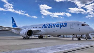 شركة طيران أوروبا الإسبانية تنضم للعديد من نظائرها في وقف الرحلات إلى إسرائيل بسبب الحرب