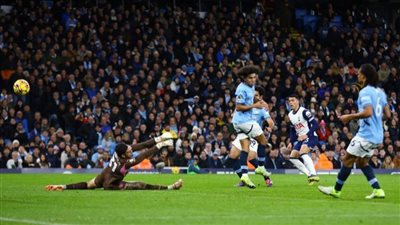 توتنهام يضغط على آلام مانشستر سيتي ويذيقه رباعية نظيفة في «الاتحاد»