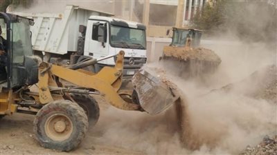 محافظ أسيوط: حملة نظافة مكبرة لرفع تراكمات القمامة والمخلفات من أمام مدرسة الشعراوي