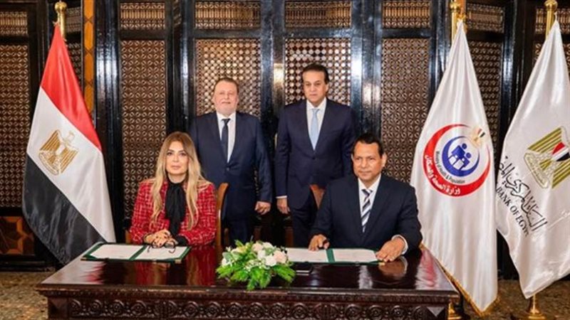 جانب من توقيع البروتوكول