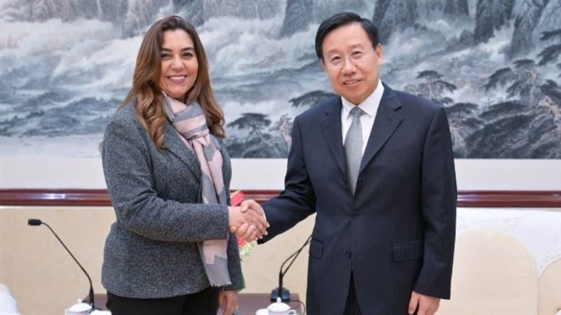 د.منال عوض تلقي أمين