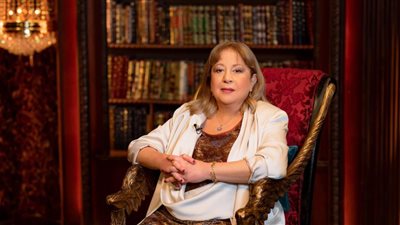 وزير الثقافة ينعي الفنانة الكبيرة سمية الألفي