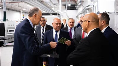 اتفاق بين وزير الصناعة والنقل وشركة ميرمك الإيطالية على تأسيس مصنع لها بمصر