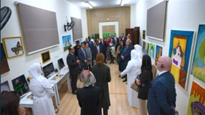 وفد من السفراء والدبلوماسيين الأجانب في زيارة لمركز الإصلاح والتأهيل 