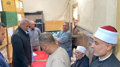 طلحة يتفقد مراكز توزيع الأسئلة بالإدارات الأزهرية بكفر الشيخ