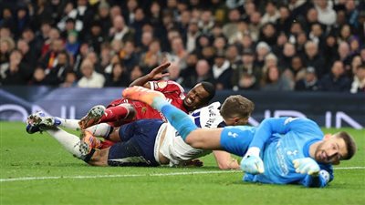 في غياب صلاح.. ليفربول يحسم القمة أمام توتنهام