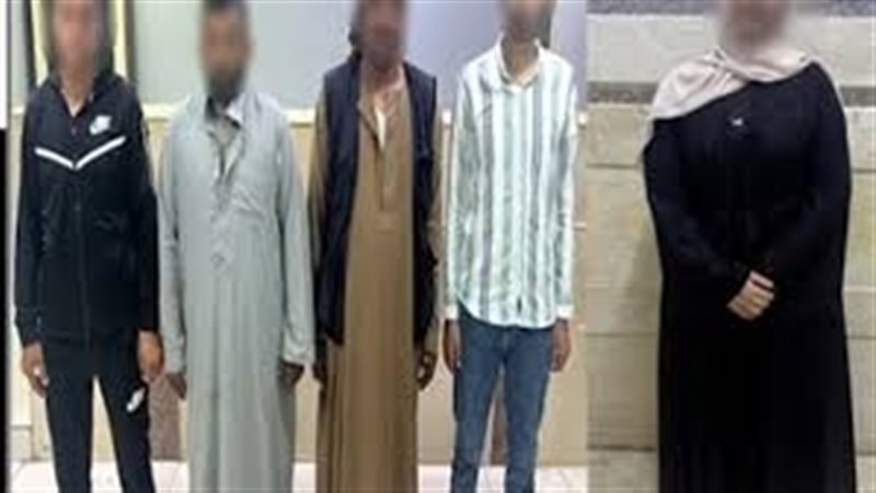 سيدة تزعم ممارسة