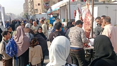 إقبال كثيف على سوق اليوم الواحد بالمرج