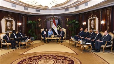 وزير الداخلية يسقبل وزير الخارجية والتعاون الدولي بجمهورية جنوب السودان