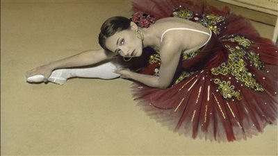 نيللي كريم تستعيد ذكرياتها بصورة نادرة