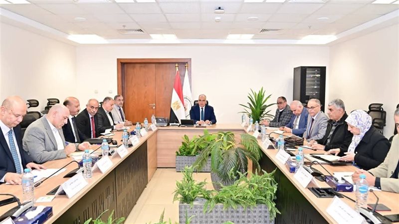 هاني سويلم وزير الموارد