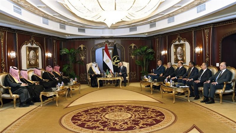 وزير الداخلية يستقبل