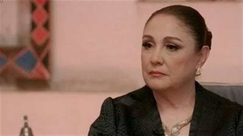 الفنانة شيرين 