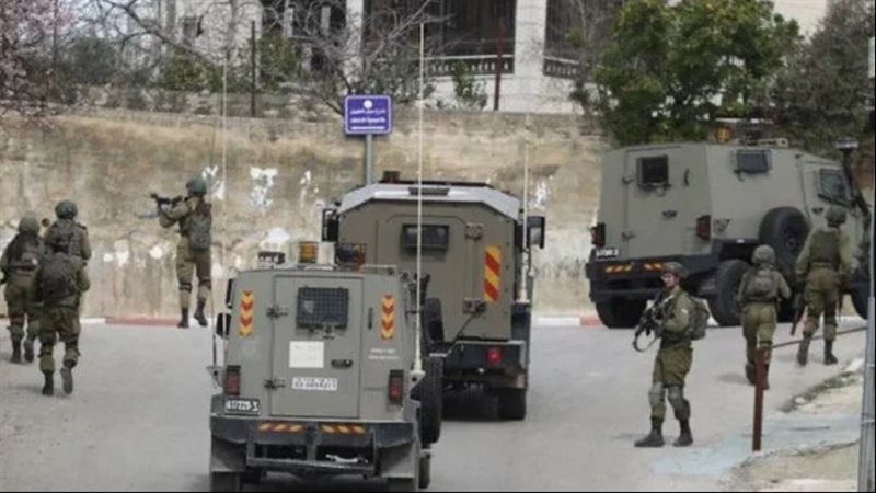 الاحتلال يداهم عددًا