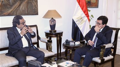 وزير الثقافة يبحث مع رئيس اتحاد الناشرين المصريين استعدادات معرض الكتاب 