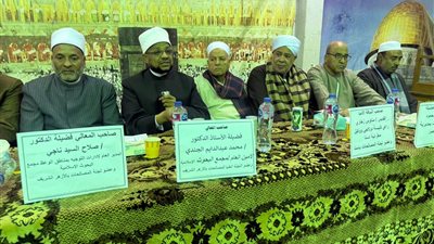 أمين «البحوث الإسلامية» يلتقي حكماء إسنا لتنسيق جهود الصلح في قضايا الثأر