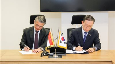 «الجمارك» توقّع مذكرة تفاهم مع نظيرتها الكورية لتحديث نظم تكنولوجيا المعلومات