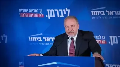 ليبرمان يصف الحريديم قاطعي الطرق: 