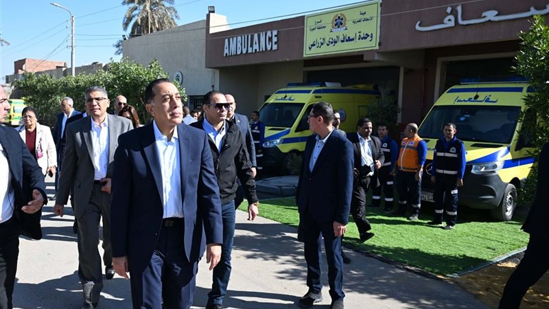 رئيس الوزراء يتفقد