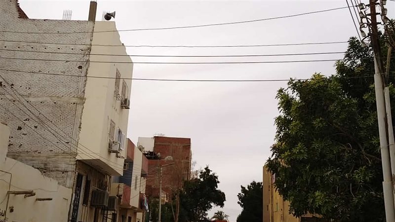 غيوم كثيفة تغطي سماء