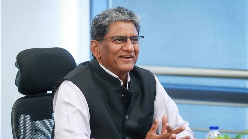 سوريش كيه ريدي سفير