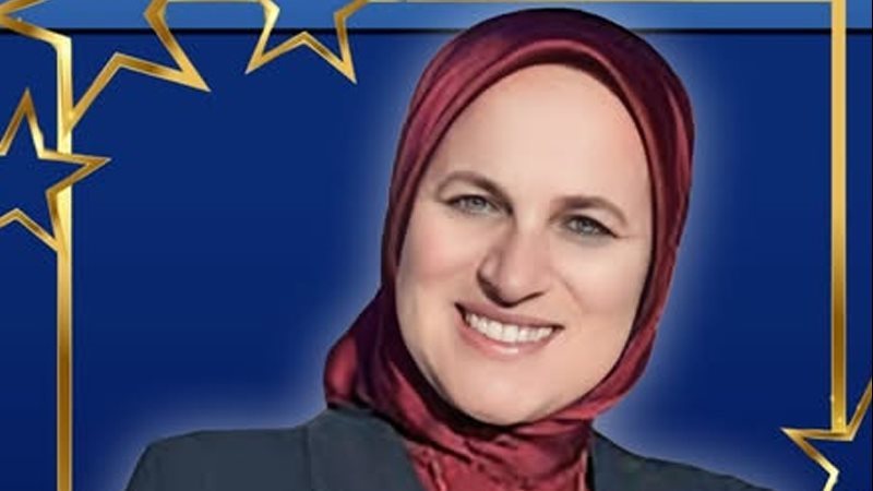 الدكتورة همت إسماعيل