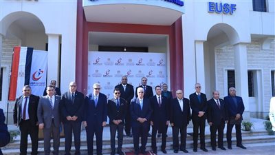 وزيرا الشباب والتعليم العالي يكرمان طلاب الجامعات الفائزين في البطولات 