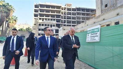 وزير الاستثمار  يتفقد مشروع تطوير مبنى وزارة الداخلية بـ