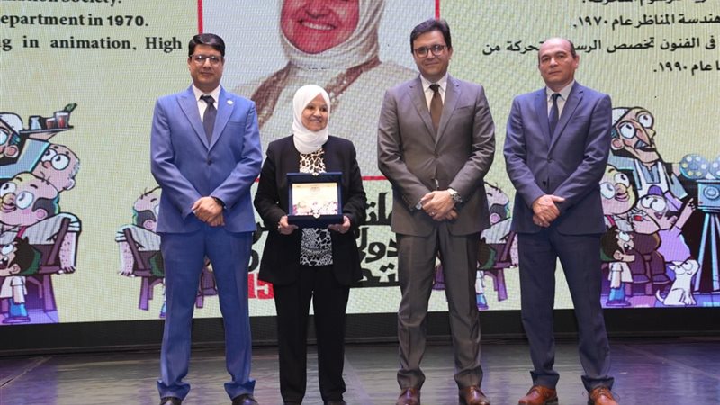 بتكريم رموز الإبداع