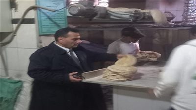 عمار يقود حملة على مخابز وأسواق العجمي