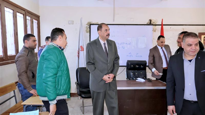 محافظ سوهاج يتفقد