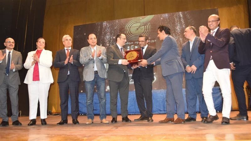 الكاتب الصحفي أحمد