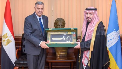 محافظ الإسكندرية يستقبل القنصل العام للمملكة العربية السعودية
