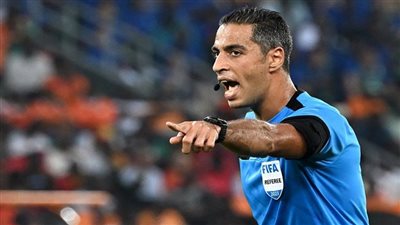 شوبير يهاجم تصريحات الرجوب ويدافع عن أمين عمر