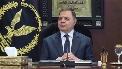 وزير الداخلية يهنئ الرئيس السيسي بالعام الميلادي الجديد