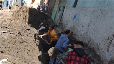 محافظ المنيا يؤكد أولوية الخدمات الحيوية ويوجه بسرعة إنهاء مشروعات الصرف الصحي