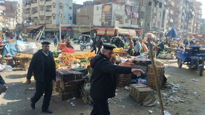 حملة مكبرة لإزالة إشغالات سوق أبودراع بحي أول المحلة
