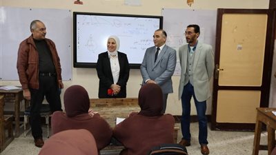 مدير تعليم القاهرة تؤكد جاهزية المدارس لامتحان البرمجة والذكاء الاصطناعي