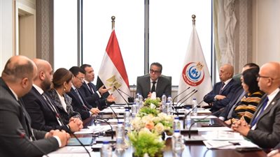 وزير الصحة يترأس اجتماع مجلس إدارة هيئة الإسعاف المصرية