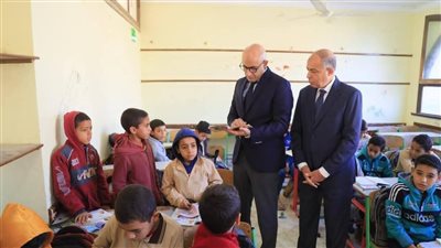 محافظ المنيا: تطوير شامل للمدارس ومبادرات لبناء الوعي الطلابي وحصد المراكز 