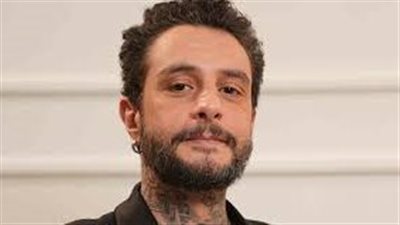 بعد رحيل والدته.. أحمد الفيشاوي يحتفل مع جمهوره بالكريسماس 