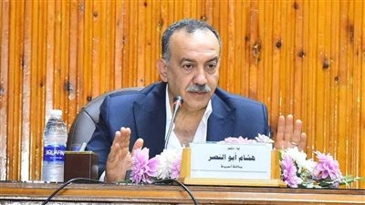 محافظ أسيوط: إنشاء ورصف طرق جديدة بتكلفة 166.5 مليون جنيه.. خلال 2025