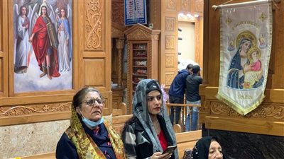 أقباط بورسعيد يؤدون صلوات قداس رأس السنة بكنيسة الأنبا بيشوي